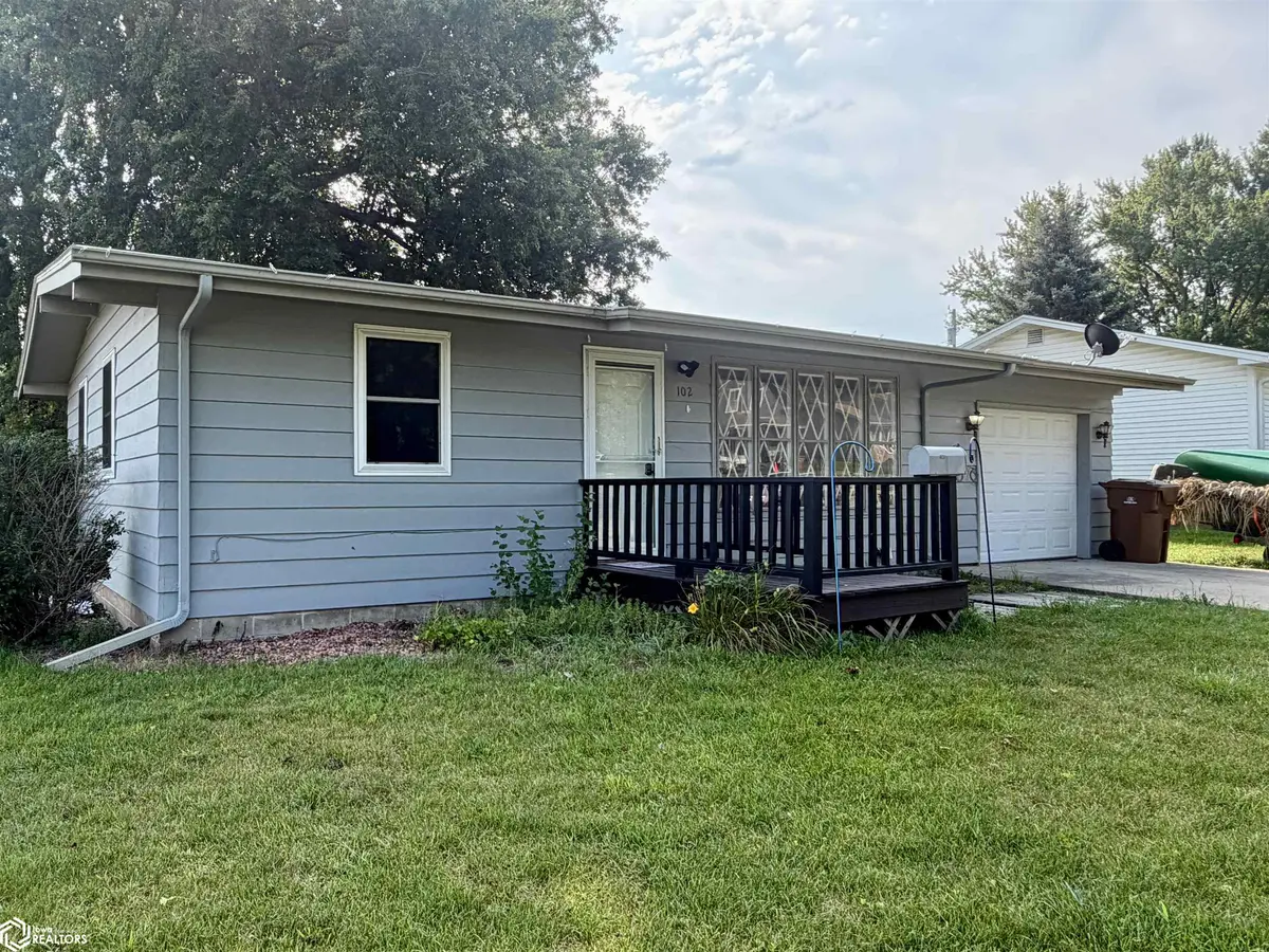 102 2nd AVE, Audubon, IA 50025