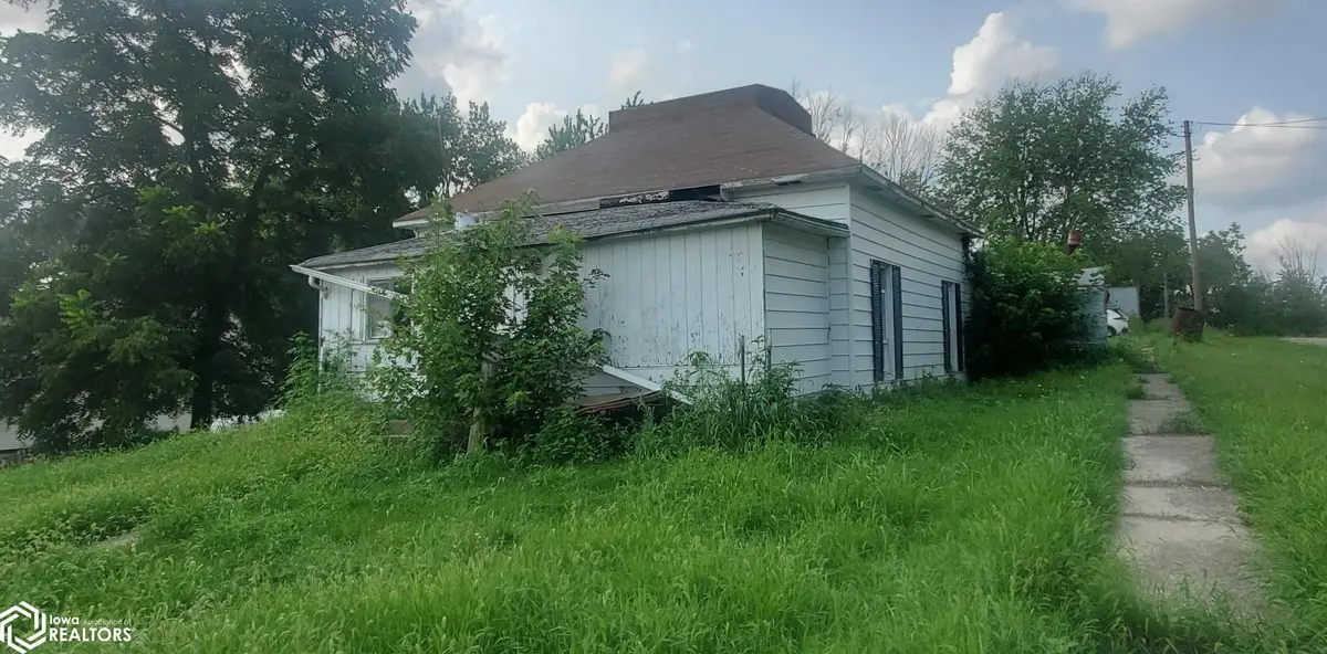 509 Smith ST, Woodburn, IA 50275