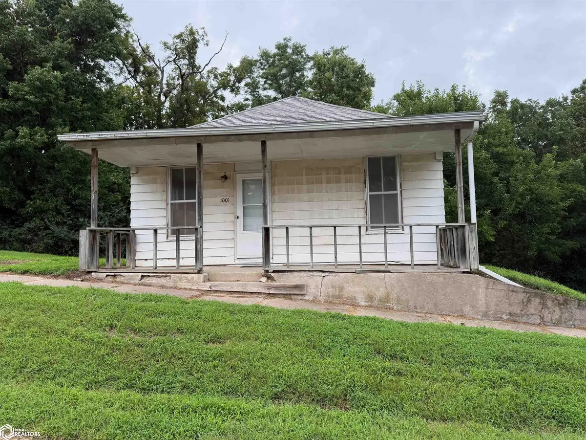 1001 4Th ST, Keosauqua, IA 52565