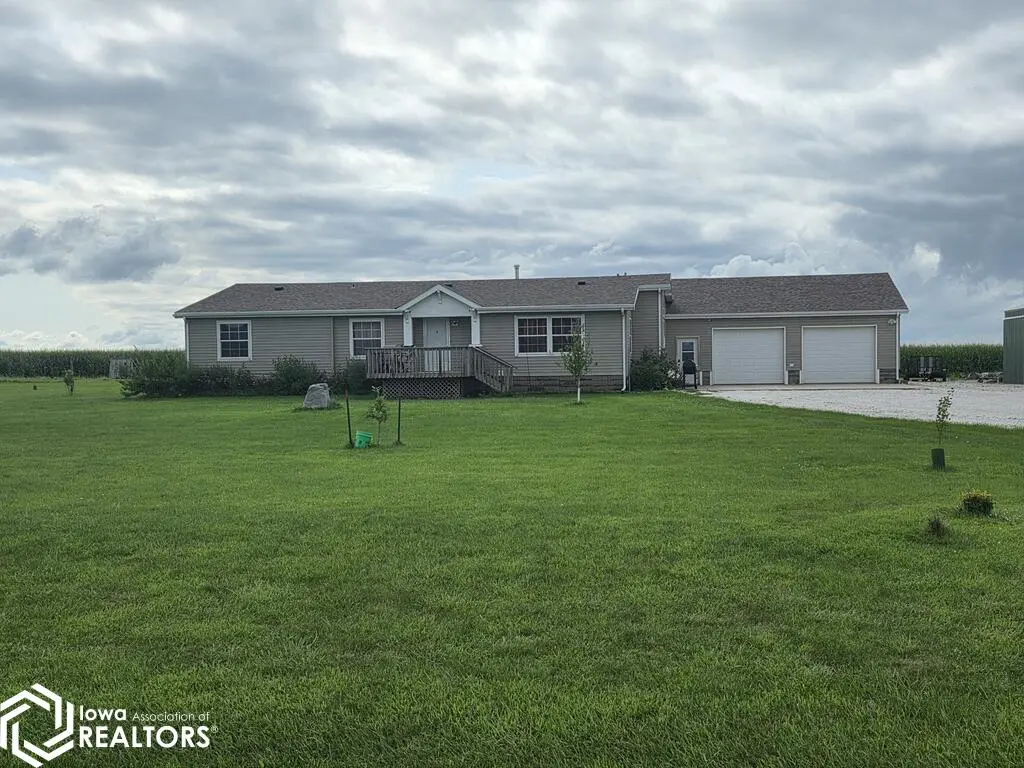 2321 Brushy Creek RD, Duncombe, IA 50532