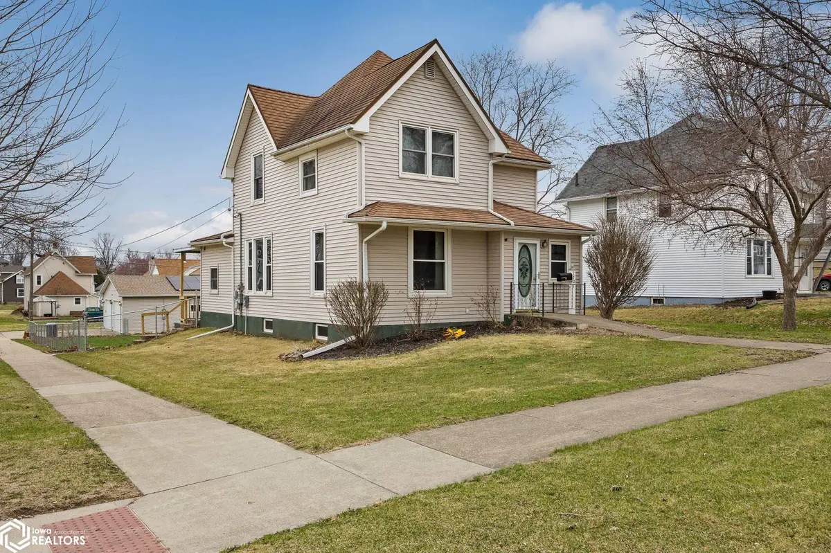 1707 8th Ave AVE, Belle Plaine, IA 52208