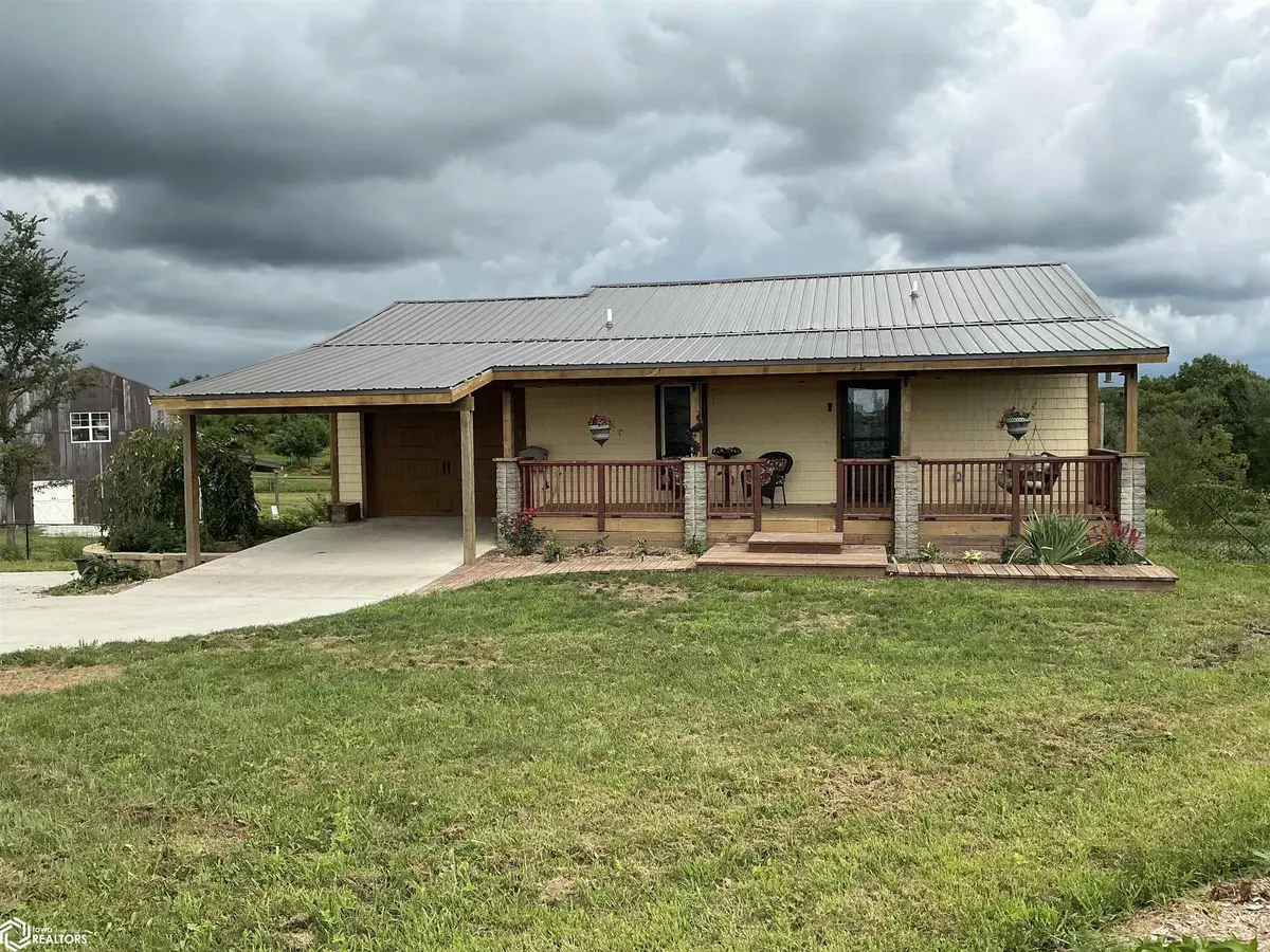 16494 233RD AVE, Centerville, IA 52544