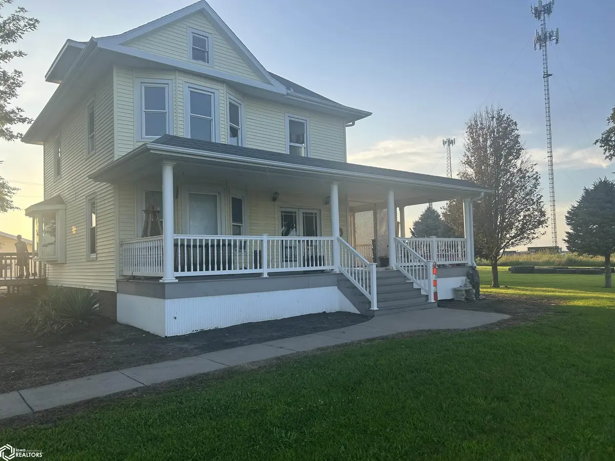 21891 US Highway 61, Mediapolis, IA 52637