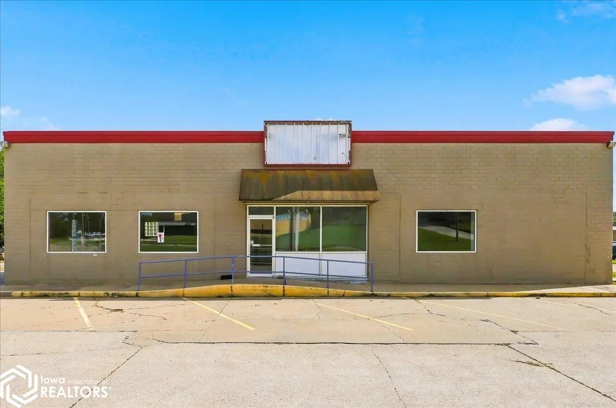 111 Sharp ST, Glenwood, IA 51534