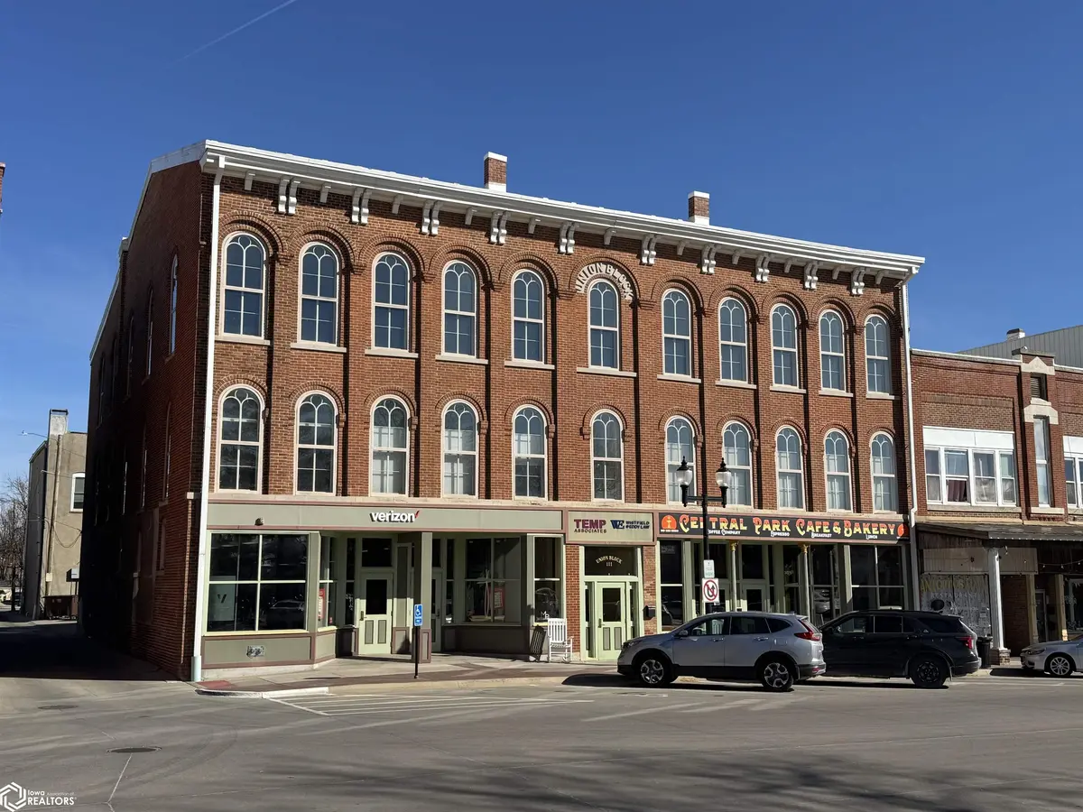 111 W Monroe ST, Mount Pleasant, IA 52641