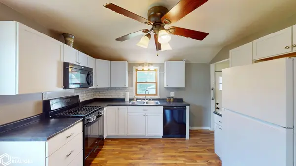904 College ST, Plymouth, IA 50464