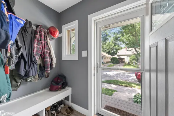 1011 2nd ST, Mason City, IA 50401