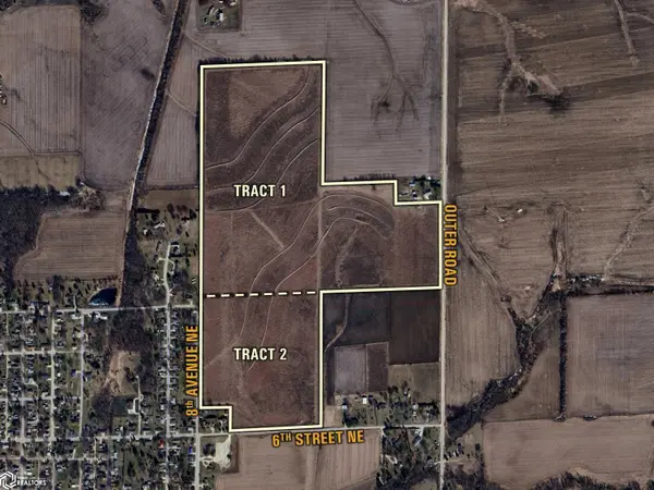 Outer Road & 6th Street NE, Oelwein, IA 50662