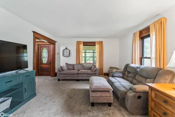 315 S Pine ST, Zearing, IA 50278