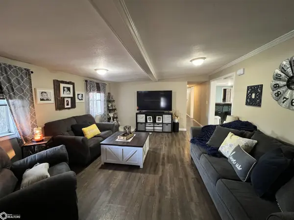 1846 Luther CIR, Creston, IA 50801