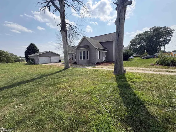 1905 14th AVE, Eldora, IA 50627