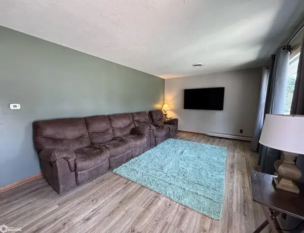 605 S Stone ST, Creston, IA 50801