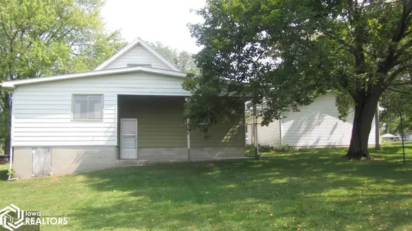 507 N Hayes ST, Mount Ayr, IA 50854