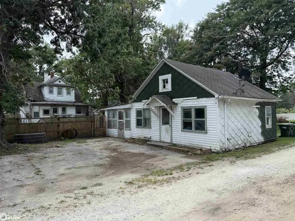 1207 Avenue D, Fort Madison, IA 52627