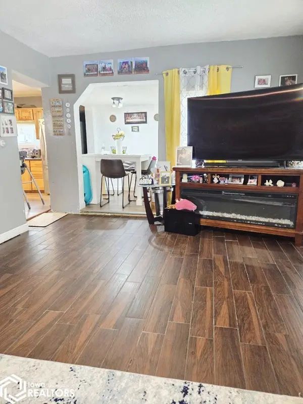 316 S Kossuth ST, Osceola, IA 50213