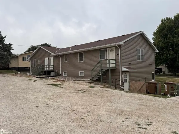 818 Alta Vista DR, Carroll, IA 51401