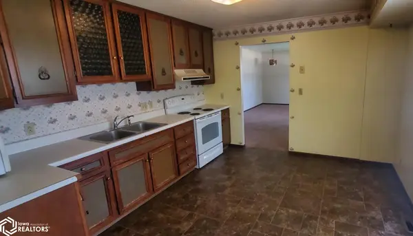 1903 3Rd AVE, Denison, IA 51442