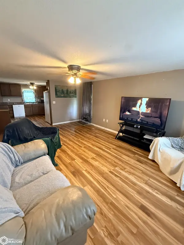 301 Highway 22, Keswick, IA 50136