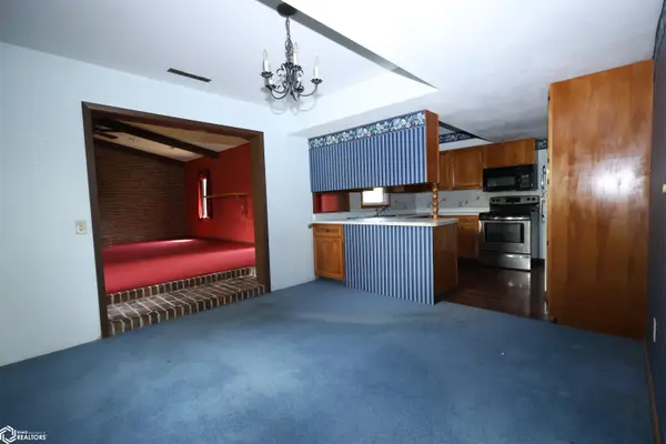 2803 Nelson RD, Marshalltown, IA 50158