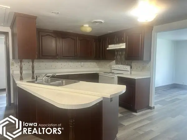 432 Center ST, Britt, IA 50423