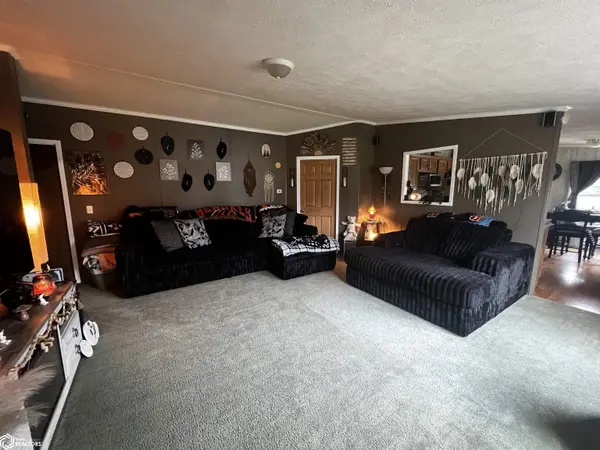 535 S 10th Street, Warsaw, IL 62379