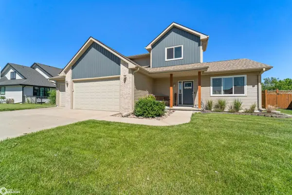 302 Upstill ST, Gilbert, IA 50105