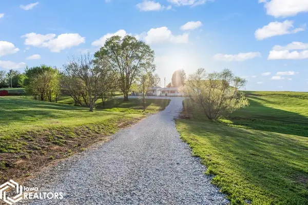 313 Old Hwy 2, Cantril, IA 52542
