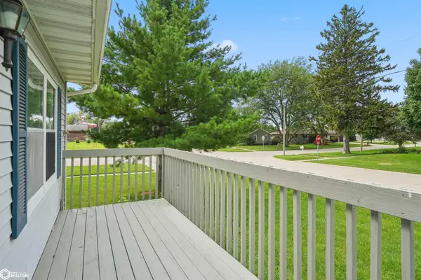 310 Lincoln ST, Dysart, IA 52224