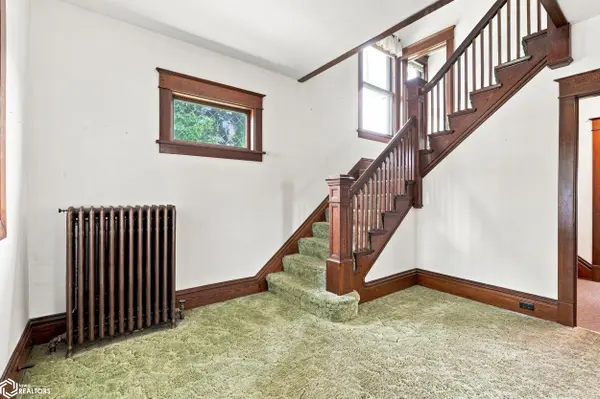 942 S Starr AVE, Burlington, IA 52601