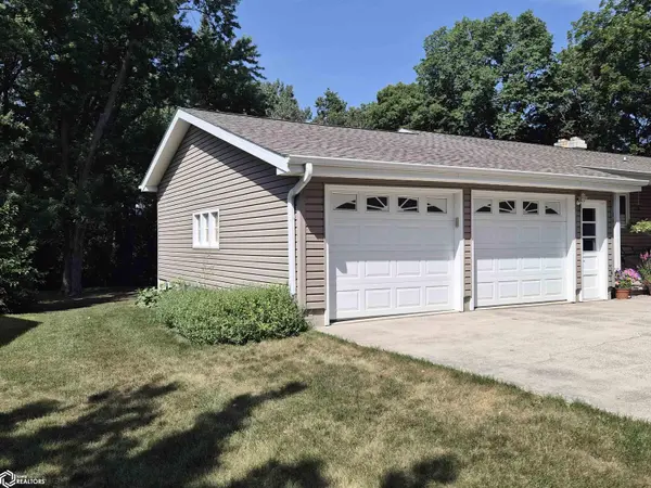401 Brassfield DR, Goldfield, IA 50542