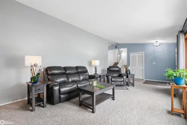 203 Bohen ST, Marshalltown, IA 50158