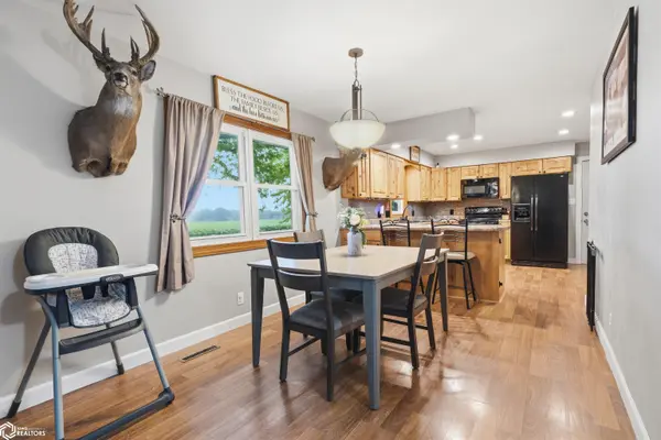 618 7th ST, West Point, IA 52656