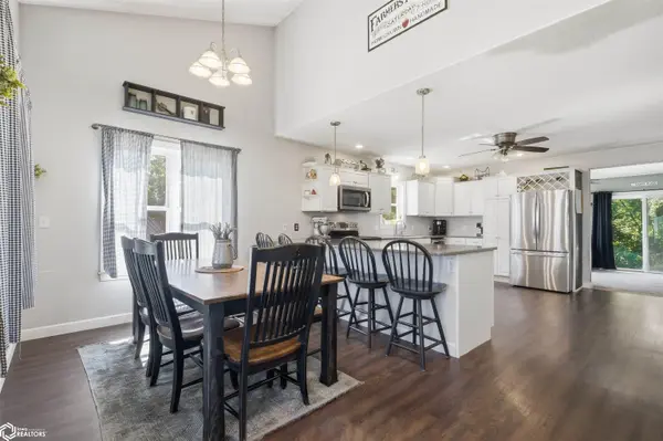 2537 Q AVE, Clutier, IA 52217