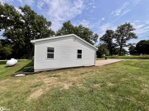 302 Missouri AVE, College Springs, IA 51637
