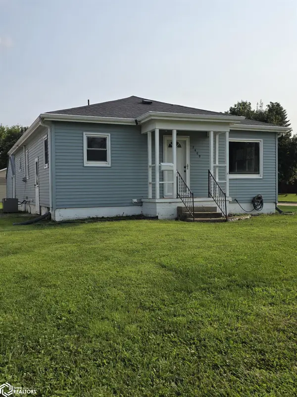 2409 Mckinley ST, Perry, IA 50220