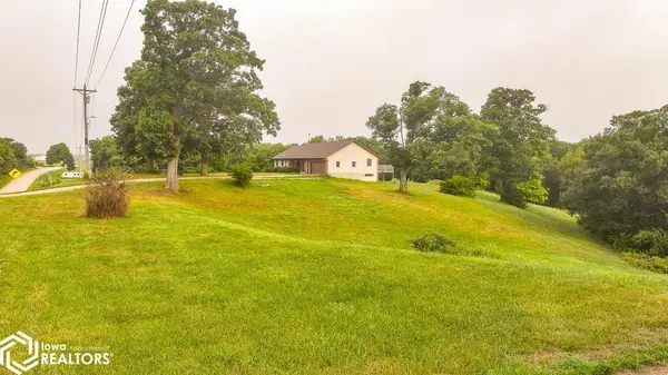 14119 Copperhead RD, Ottumwa, IA 52501