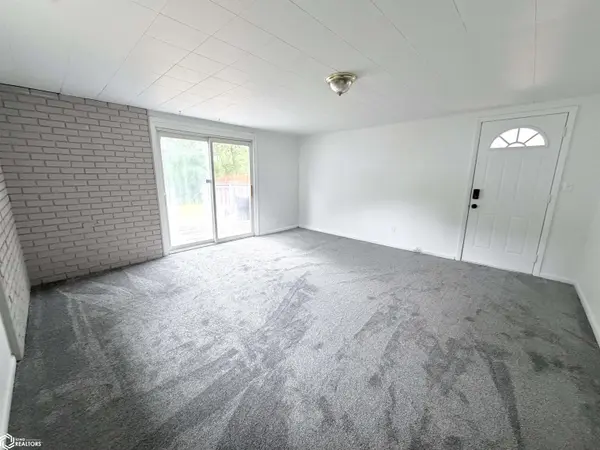 1220 Virginia Ave., Burlington, IA 52601