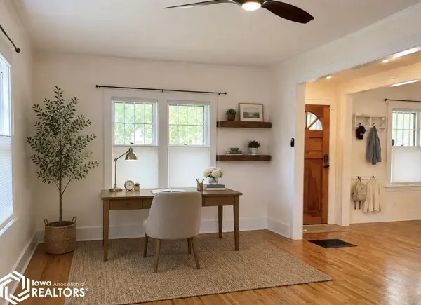 110 Iowa AVE, Fairfield, IA 52556