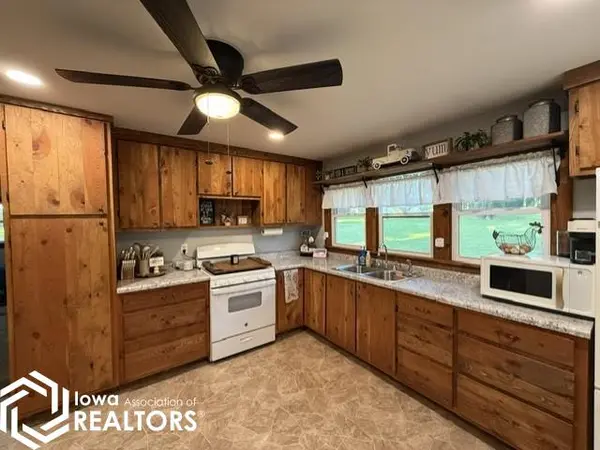 302 N Liberty, Cincinnati, IA 52549