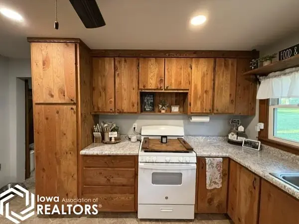 302 N Liberty, Cincinnati, IA 52549