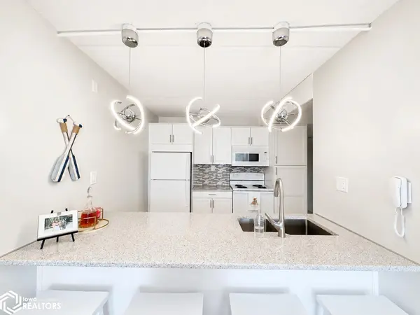 2700 N Shore DR #Pilot House #202, Clear Lake, IA 50428