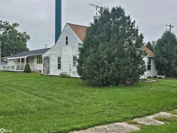 121 S 3rd ST, Klemme, IA 50449