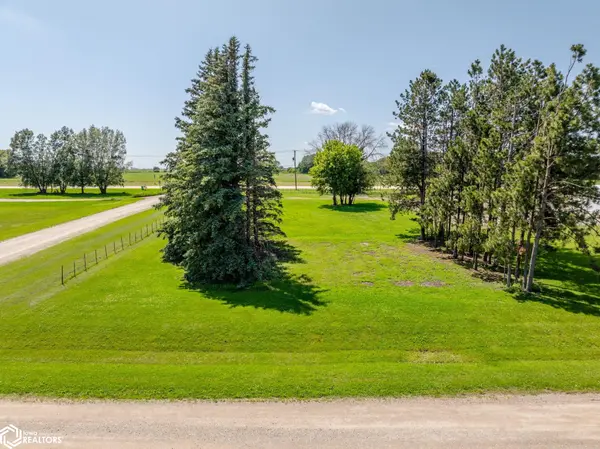 20 34th ST, Mason City, IA 50401