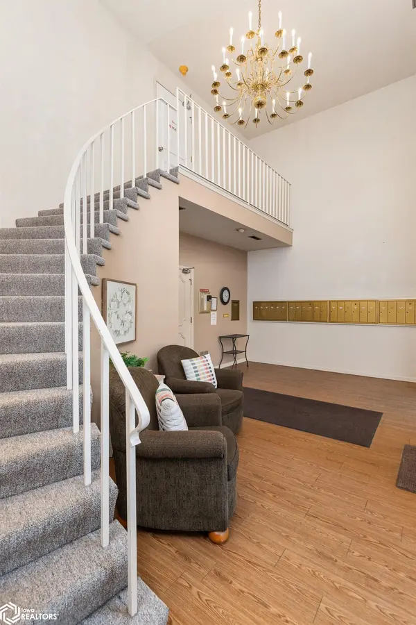 514 E Olive ST #206, Marshalltown, IA 50158