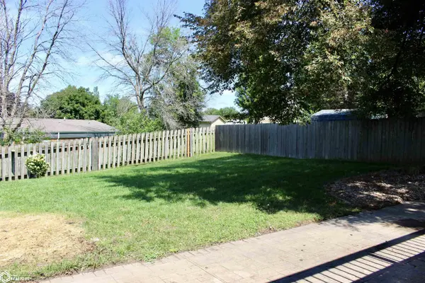 1406 E 17Th ST, Atlantic, IA 50022
