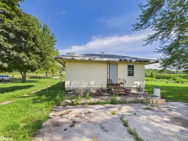 7606 Cliffland RD, Ottumwa, IA 52501