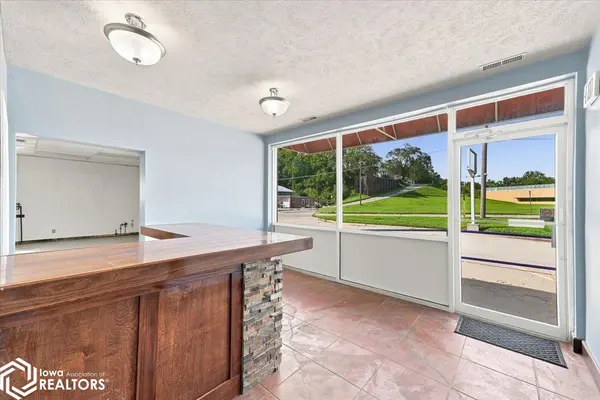 111 Sharp ST, Glenwood, IA 51534