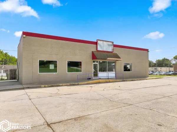 111 Sharp ST, Glenwood, IA 51534