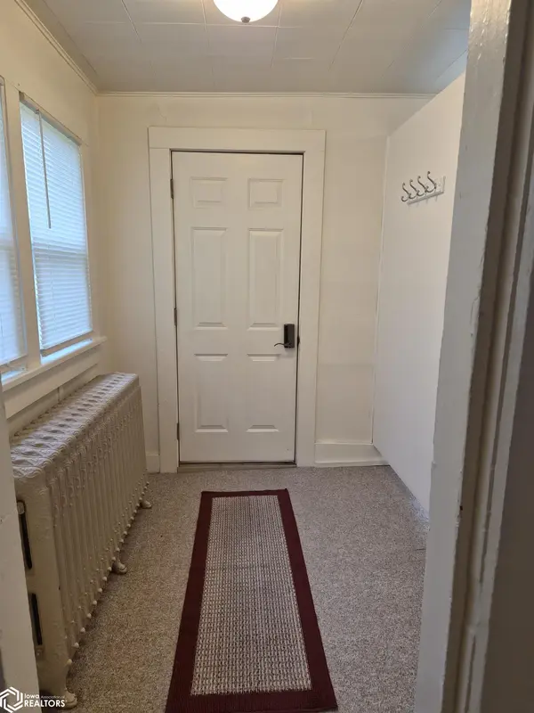 427 West ST, Grinnell, IA 50112
