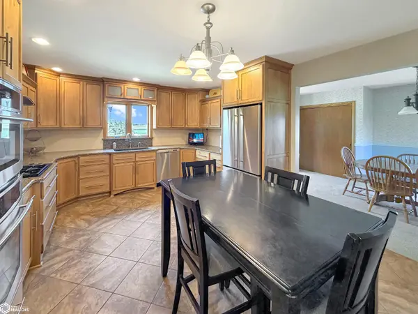 1728 Raven AVE, Hampton, IA 50441
